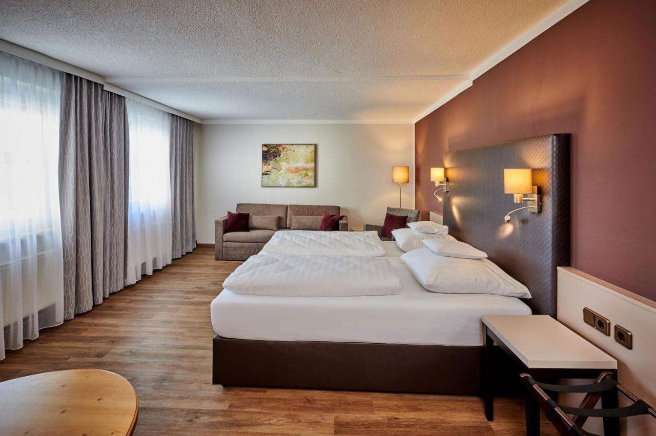 Hotel Am See Neutraubling Luaran gambar