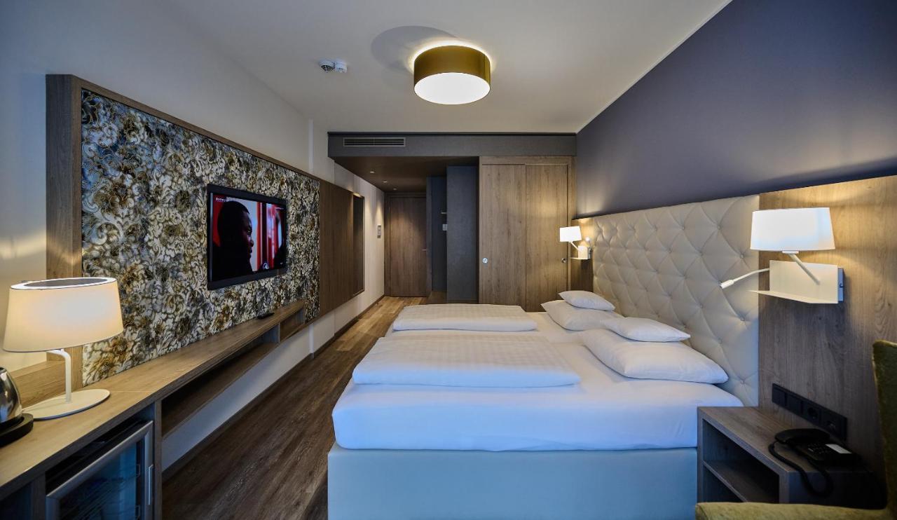 Hotel Am See Neutraubling Luaran gambar