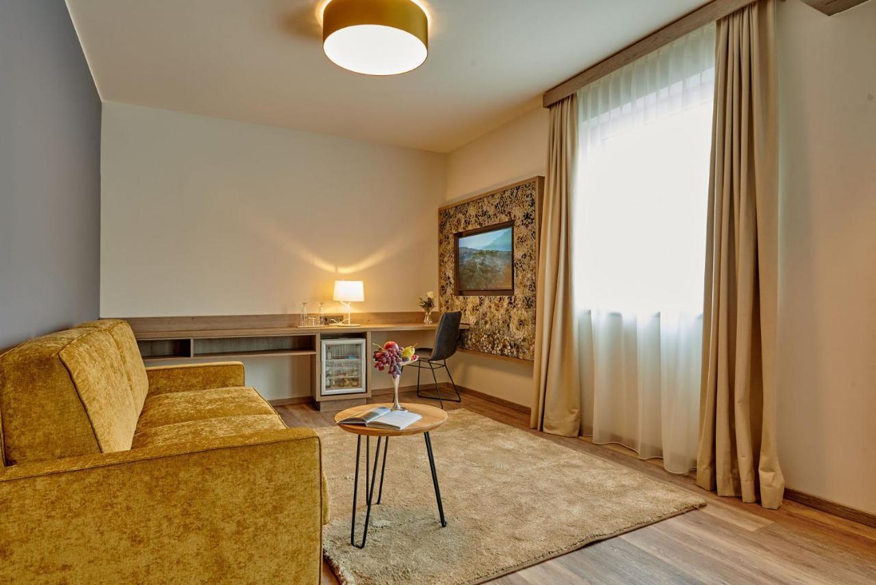 Hotel Am See Neutraubling Bilik gambar