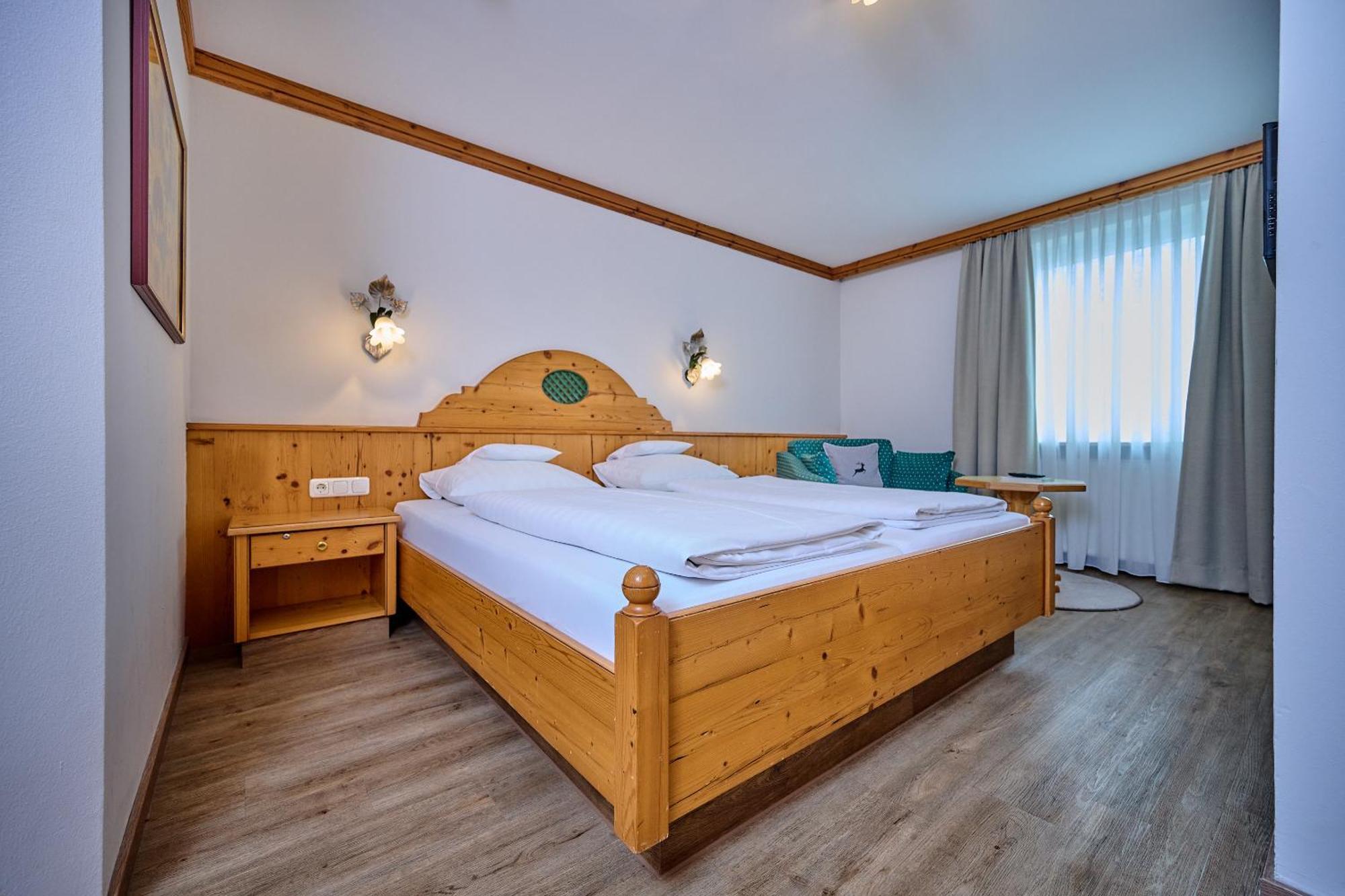 Hotel Am See Neutraubling Bilik gambar