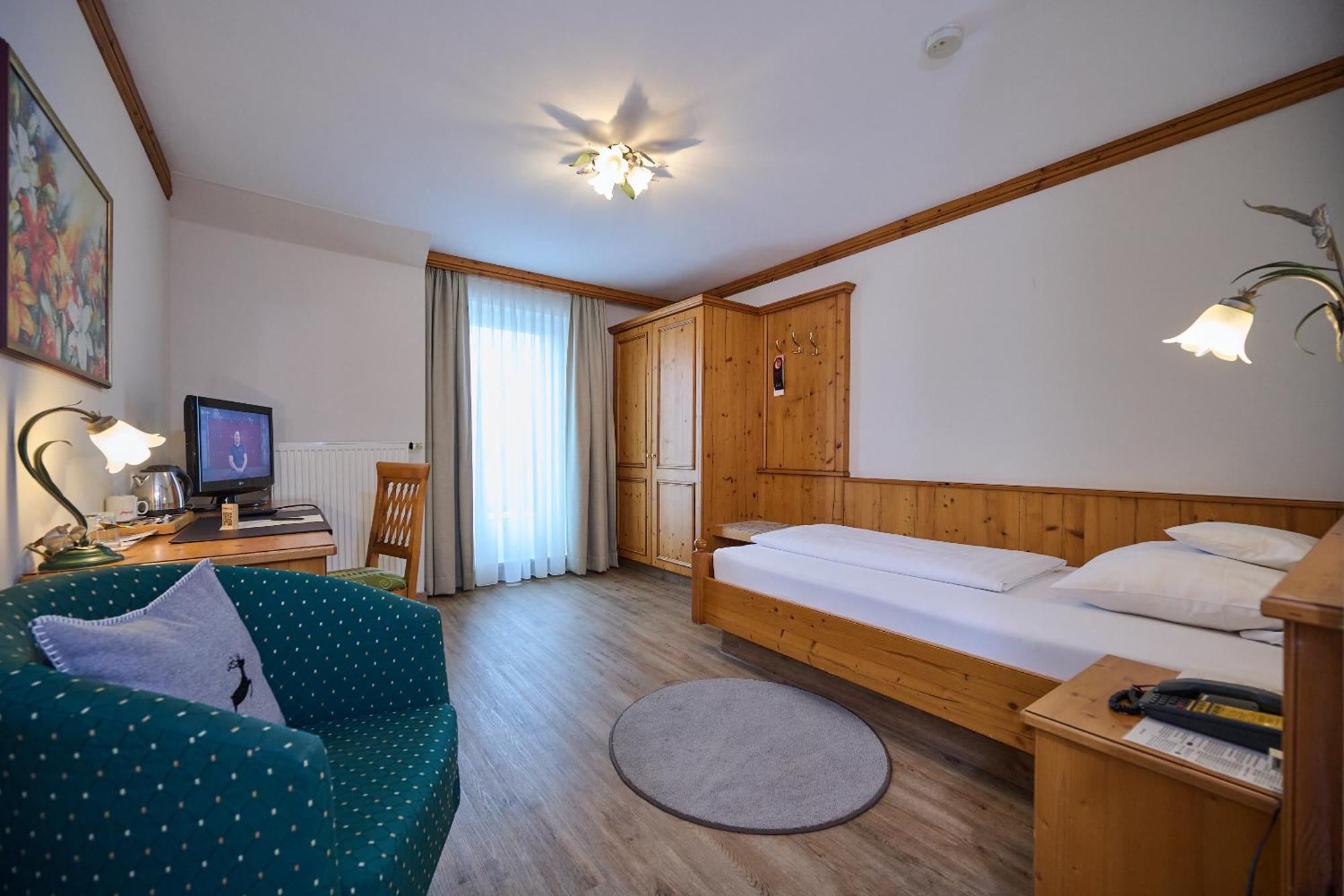 Hotel Am See Neutraubling Bilik gambar