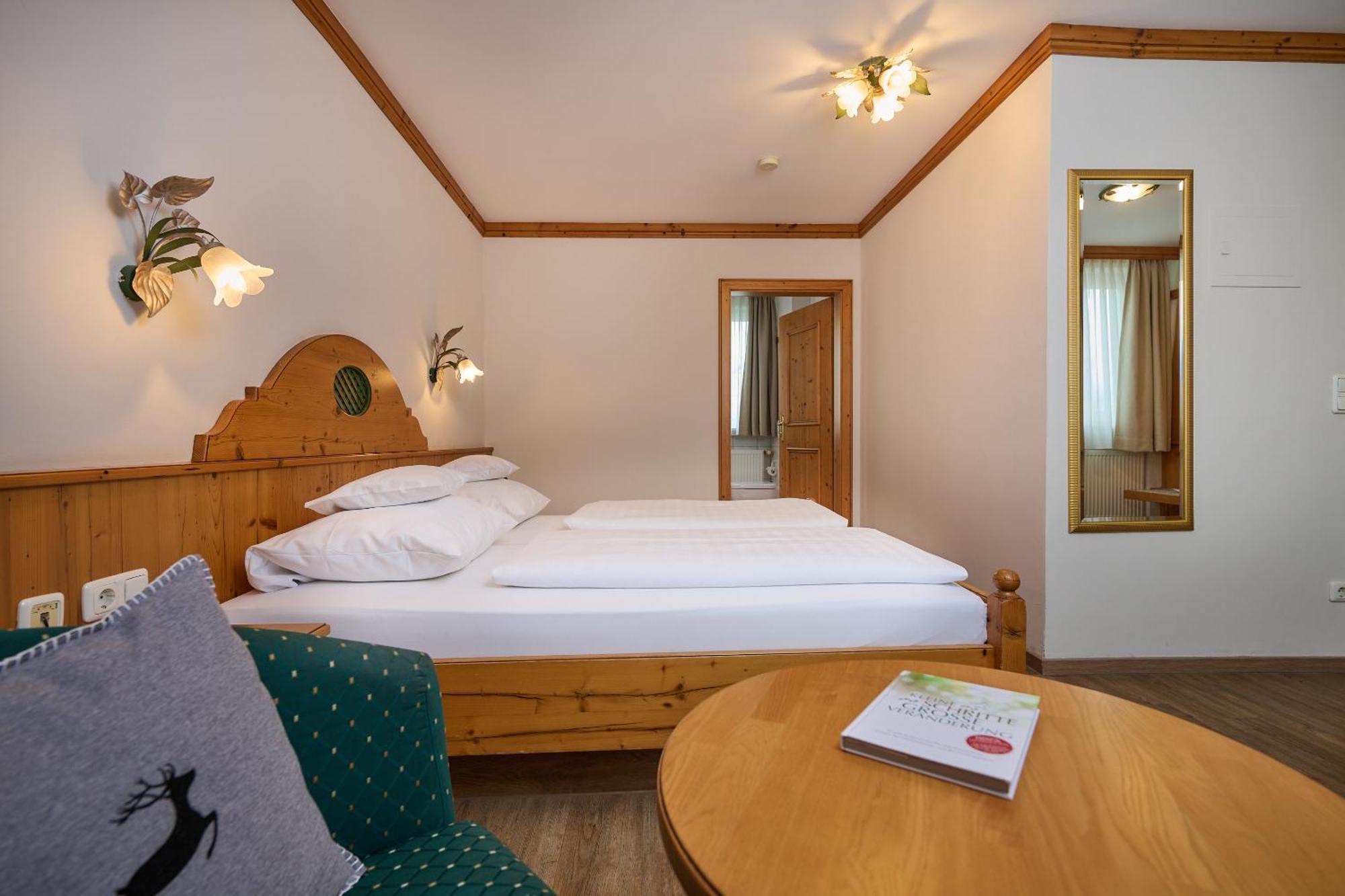Hotel Am See Neutraubling Bilik gambar
